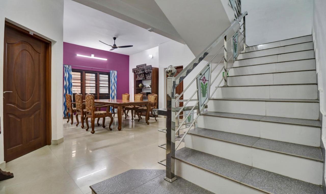 Treebo Backpackers Inn Kochi Extérieur photo